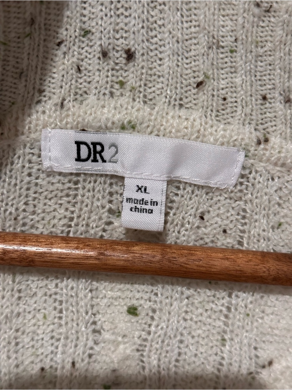 DR2 Cream Cable-Knit V-Neck Sweater with Collar Detail - Picture 2 of 4